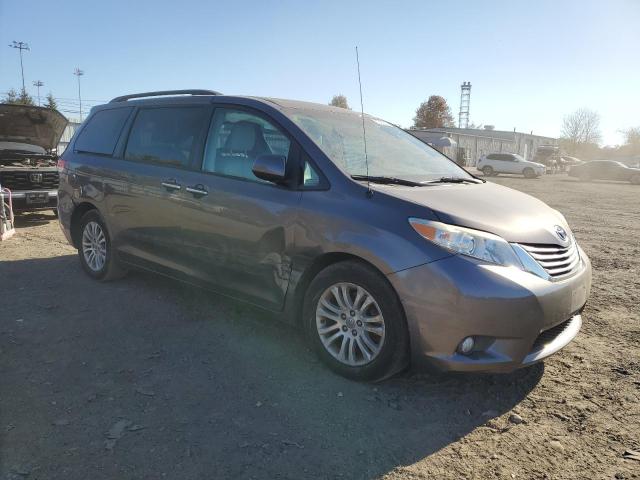 5TDYK3DC8ES445125 - 2014 TOYOTA SIENNA XLE GRAY photo 4