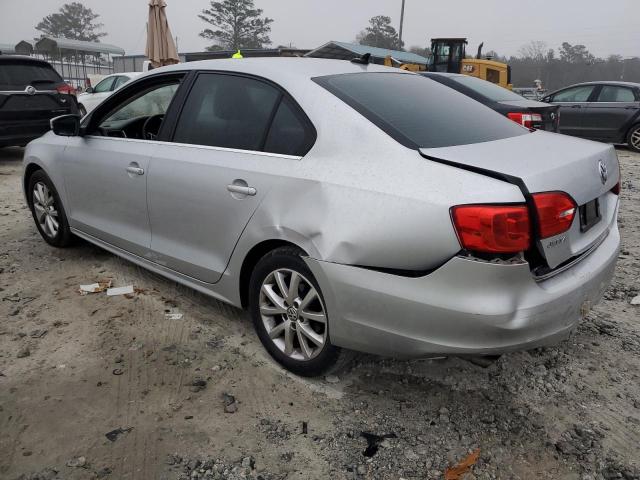 3VWD07AJ3EM223586 - 2014 VOLKSWAGEN JETTA SE SILVER photo 2