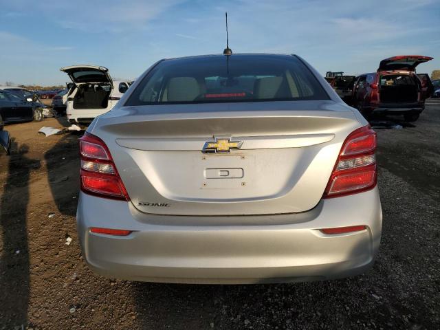 1G1JB5SH6H4118503 - 2017 CHEVROLET SONIC LS ვერცხლისფერი ფოტო 6