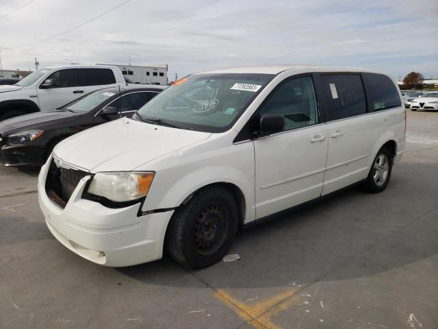 2010 CHRYSLER TOWN & COU LX, 