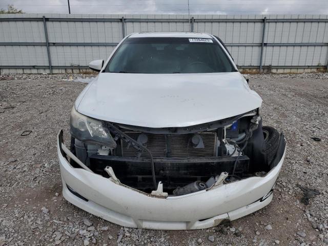 4T1BF1FK9CU622658 - 2012 TOYOTA CAMRY BASE WHITE photo 5