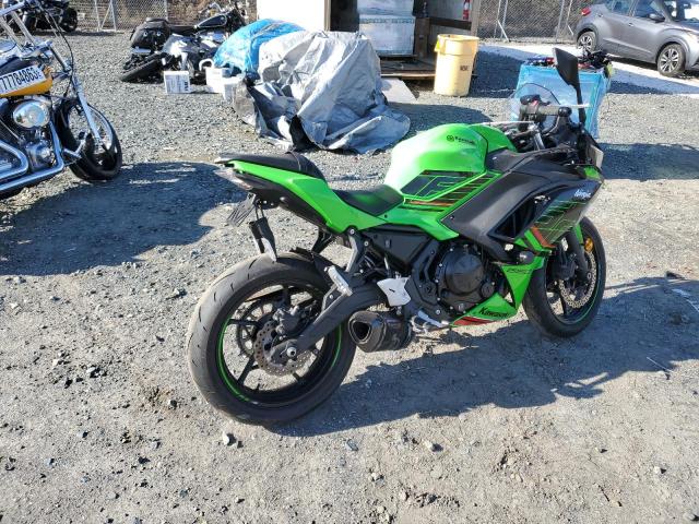 ML5EXER13PDAA4694 - 2023 KAWASAKI EX650 R GREEN photo 4