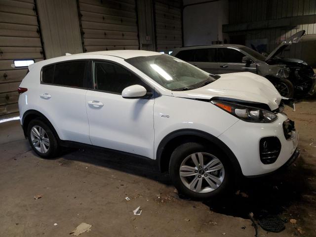 KNDPMCAC2K7521583 - 2019 KIA SPORTAGE LX WHITE photo 4