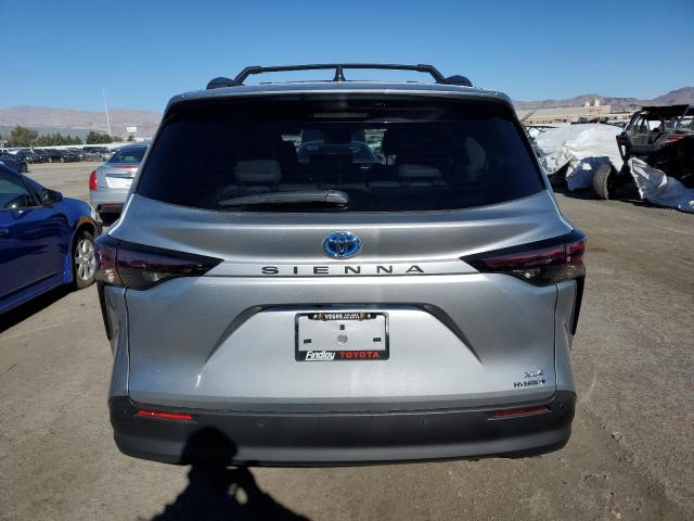 5TDJRKEC0PS174151 - 2023 TOYOTA SIENNA XLE SILVER photo 6