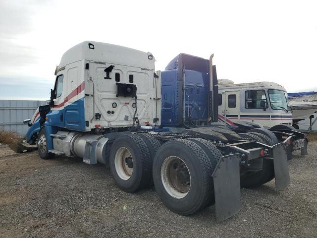 1FUJGLD57GLHC4243 - 2016 FREIGHTLINER CASCADIA 1 TWO TONE photo 2