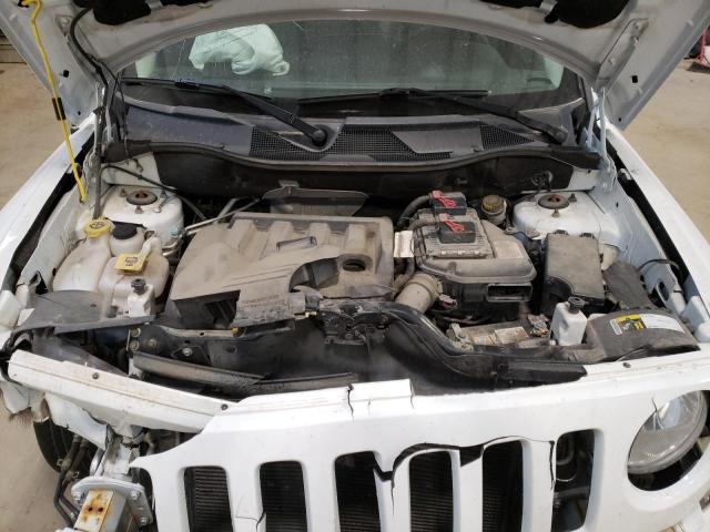 1C4NJRAB5HD136085 - 2017 JEEP PATRIOT WHITE photo 12