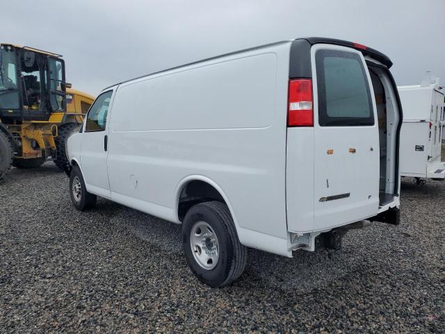 1GTW7AF72N1232472 - 2022 GMC SAVANA G2500 WHITE photo 2