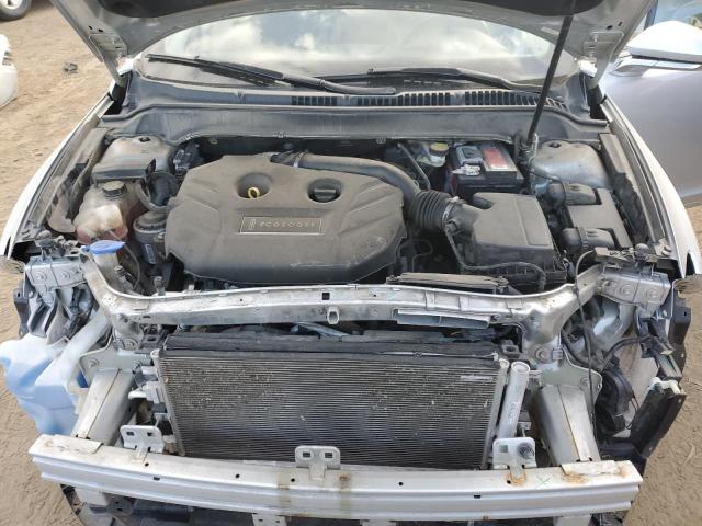 3LN6L2J95GR617653 - 2016 LINCOLN MKZ SILVER photo 11