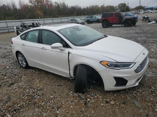 3FA6P0MU2LR225064 - 2020 FORD FUSION SEL WHITE photo 4