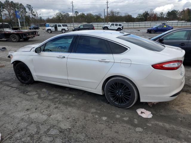 3FA6P0HD7ER120503 - 2014 FORD FUSION SE WHITE photo 2