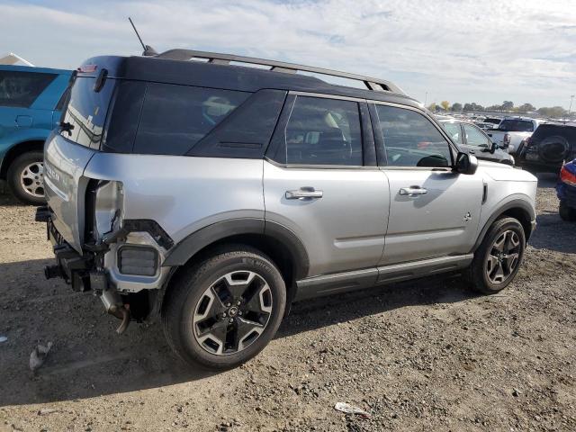 3FMCR9C68NRD87262 - 2022 FORD BRONCO SPO OUTER BANKS SILVER photo 3