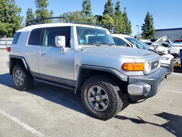 JTEBU11F970038029 - 2007 TOYOTA FJ CRUISER SILVER photo 4