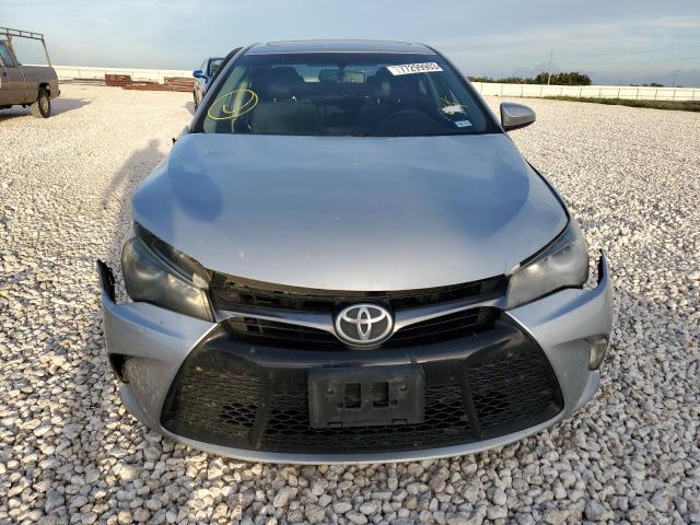 4T1BF1FK4HU453849 - 2017 TOYOTA CAMRY LE SILVER photo 5