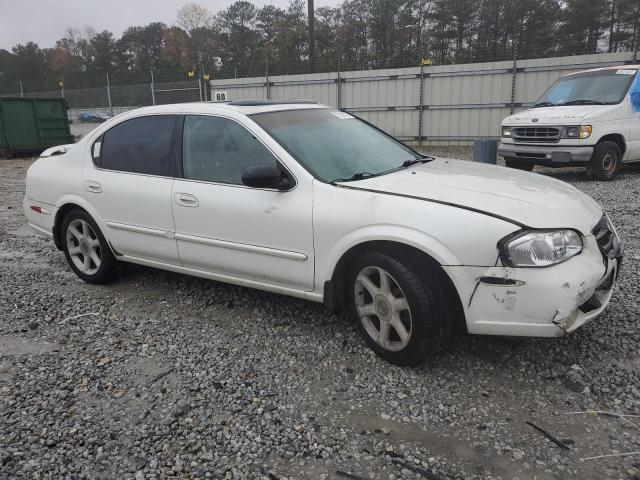 JN1CA31D3YT545636 - 2000 NISSAN MAXIMA GLE WHITE photo 4