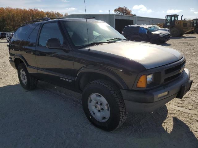 1GNCT18WXS2154698 - 1995 CHEVROLET BLAZER BLACK photo 4