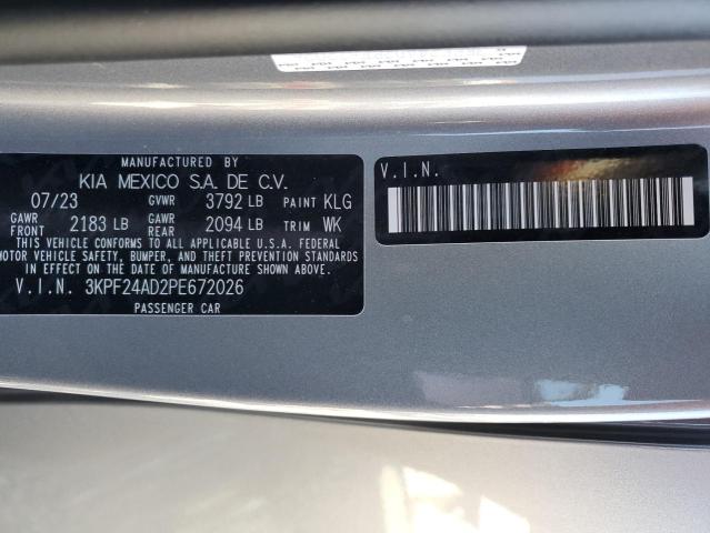 3KPF24AD2PE672026 - 2023 KIA FORTE LX GRAY photo 12