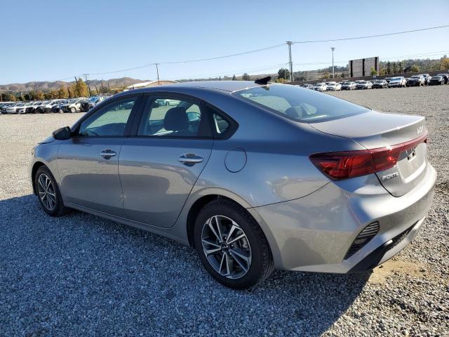 3KPF24AD2PE672026 - 2023 KIA FORTE LX GRAY photo 2