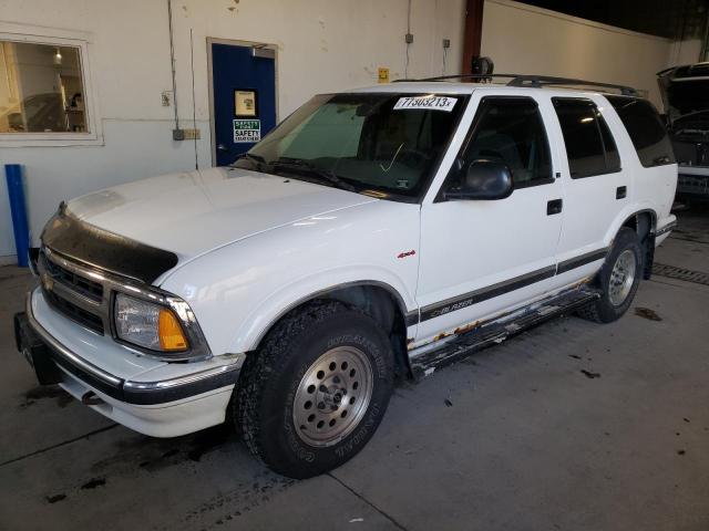 1GNDT13W1T2188249 - 1996 CHEVROLET BLAZER WHITE photo 1