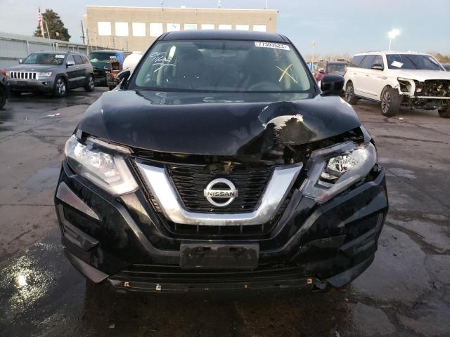 KNMAT2MV4HP557817 - 2017 NISSAN ROGUE S BLACK photo 5