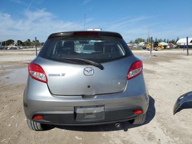 JM1DE1HY7B0107617 - 2011 MAZDA MAZDA2 GRAY photo 6