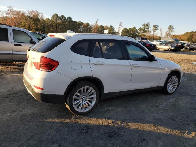 WBAVM1C54EVW48665 - 2014 BMW X1 SDRIVE28I WHITE photo 3