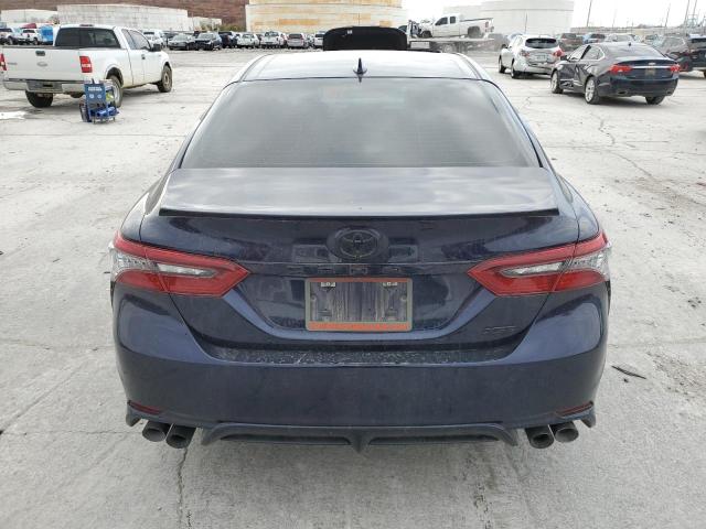 4T1K61AK6NU718211 - 2022 TOYOTA CAMRY XSE BLUE photo 6