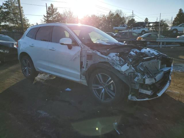 YV4102RK9M1874848 - 2021 VOLVO XC60 T5 MOMENTUM WHITE photo 4