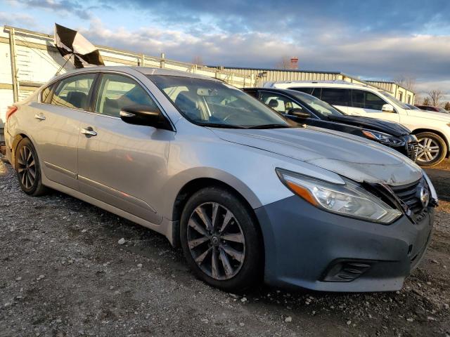 1N4AL3AP6GC114155 - 2016 NISSAN ALTIMA 2.5 SILVER photo 4