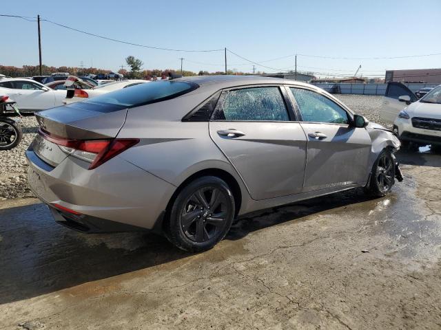 KMHLS4AG1NU307716 - 2022 HYUNDAI ELANTRA SEL SILVER photo 3