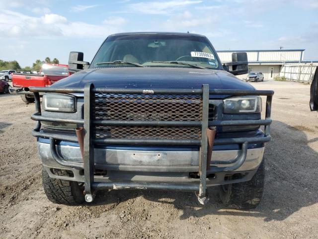 1GTGK13U32F144963 - 2002 GMC SIERRA K1500 HEAVY DUTY BLUE photo 5