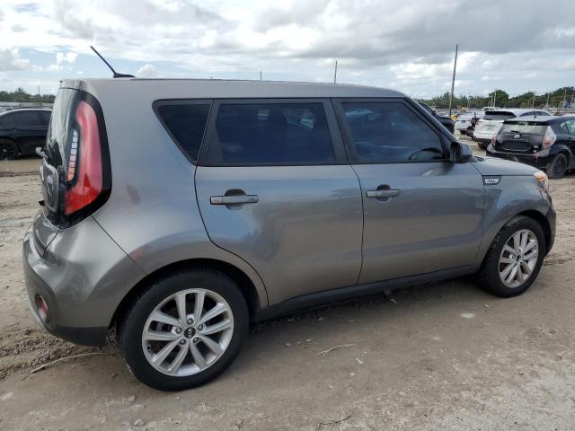 KNDJP3A55H7429262 - 2017 KIA SOUL + GREEN photo 3