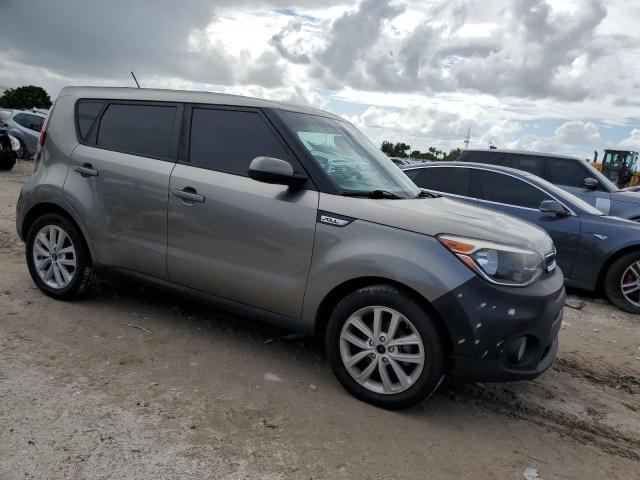 KNDJP3A55H7429262 - 2017 KIA SOUL + GREEN photo 4