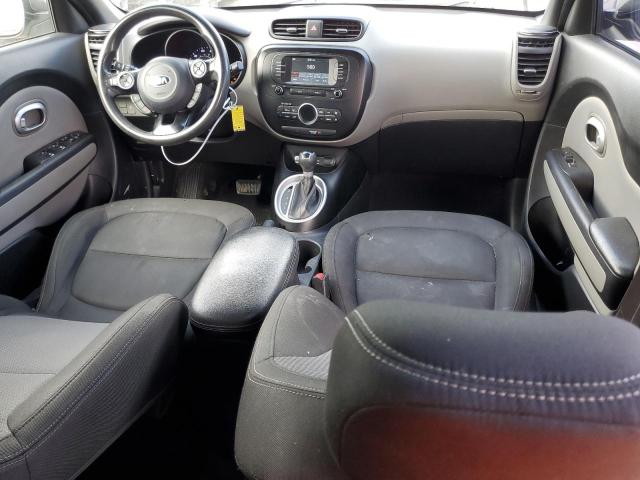 KNDJP3A55H7429262 - 2017 KIA SOUL + GREEN photo 8
