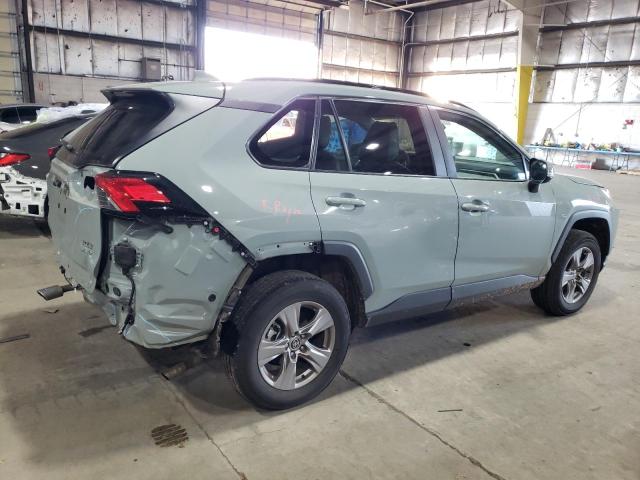 2T3P1RFV9NW255705 - 2022 TOYOTA RAV4 XLE GRAY photo 3