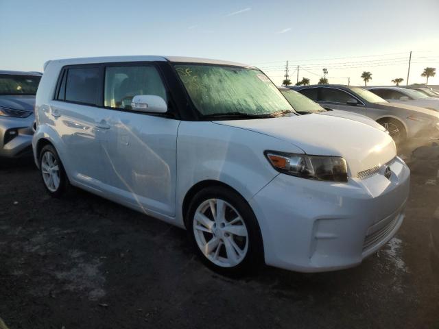 JTLZE4FEXCJ026370 - 2012 TOYOTA SCION XB WHITE photo 4