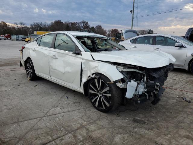 1N4BL4CV0LC260910 - 2020 NISSAN ALTIMA SR WHITE photo 4