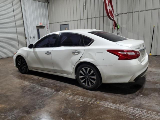 1N4AL3APXHC147306 - 2017 NISSAN ALTIMA 2.5 WHITE photo 2