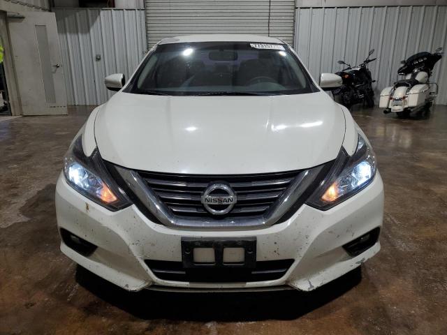 1N4AL3APXHC147306 - 2017 NISSAN ALTIMA 2.5 WHITE photo 5