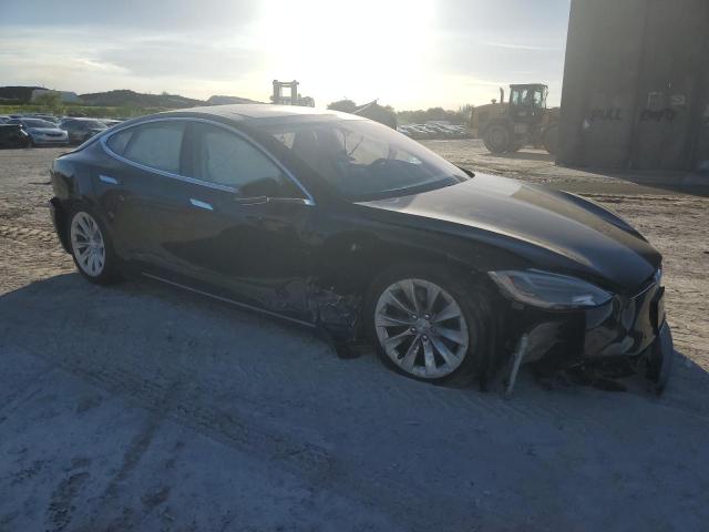 5YJSA1E21JF244880 - 2018 TESLA MODEL S Սև լուսանկար 4