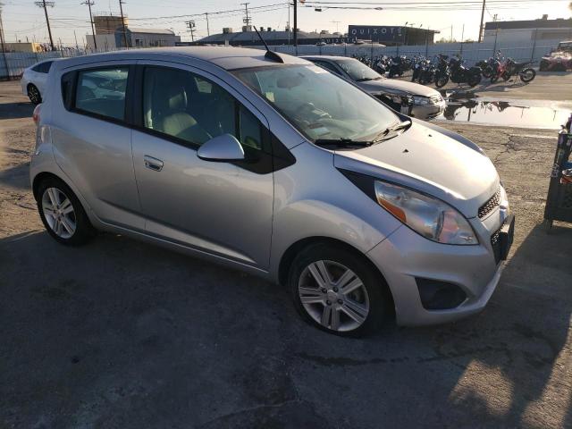 KL8CD6S9XFC719692 - 2015 CHEVROLET SPARK 1LT SILVER photo 4