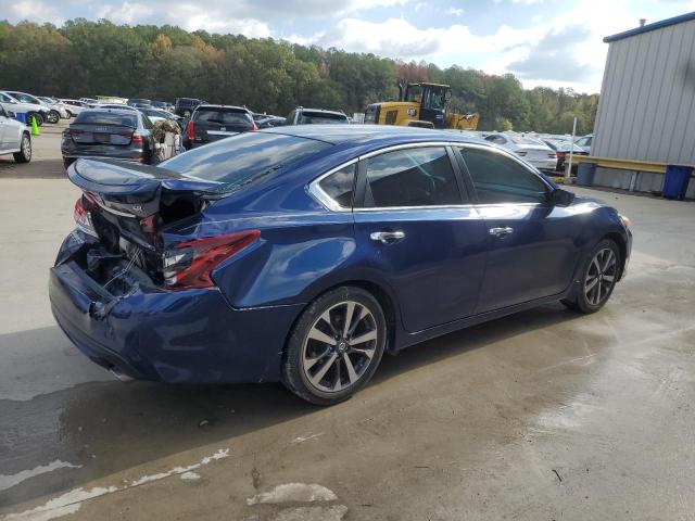 1N4AL3AP1HN351397 - 2017 NISSAN ALTIMA 2.5 BLUE photo 3