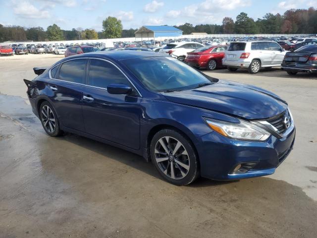 1N4AL3AP1HN351397 - 2017 NISSAN ALTIMA 2.5 BLUE photo 4