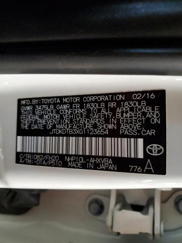 JTDKDTB3XG1123654 - 2016 TOYOTA PRIUS C WHITE photo 13