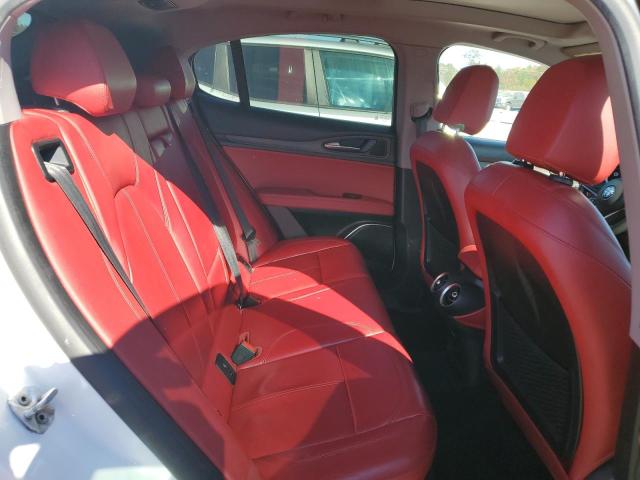 ZASPAKBN2K7C49899 - 2019 ALFA ROMEO STELVIO TI WHITE photo 11