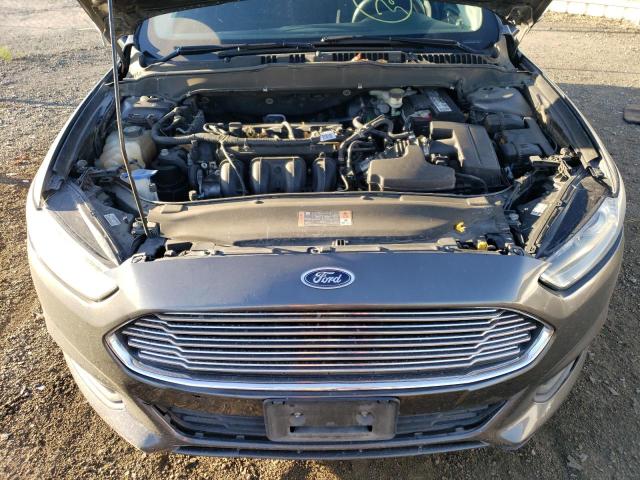 3FA6P0H71GR342208 - 2016 FORD FUSION SE GRAY photo 11