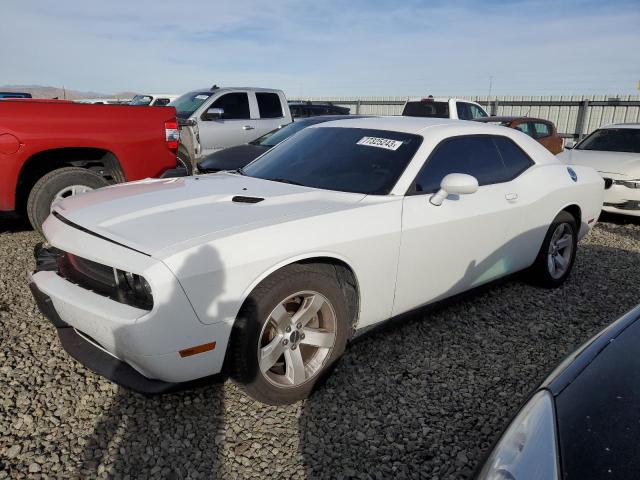 2C3CDYAG1EH285570 - 2014 DODGE CHALLENGER SXT WHITE photo 1