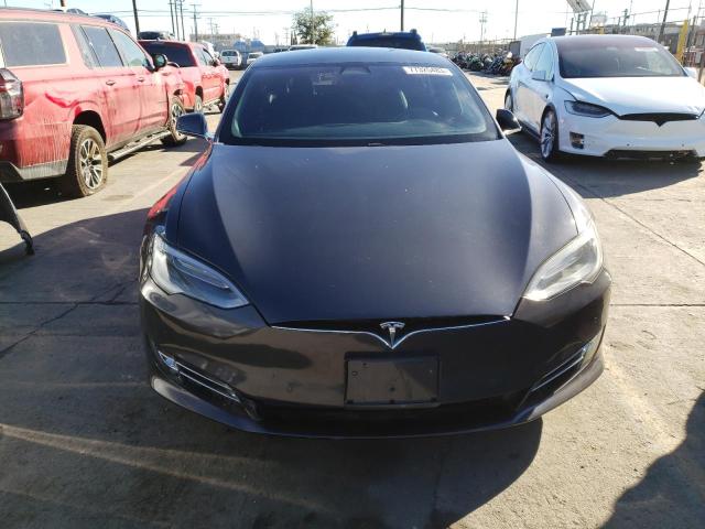 5YJSA1E14HF180531 - 2017 TESLA MODEL S Մոխրագույն լուսանկար 5