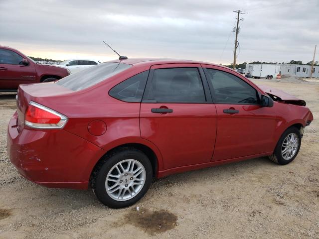 1FAHP3FN4BW132784 - 2011 FORD FOCUS SE MAROON photo 3