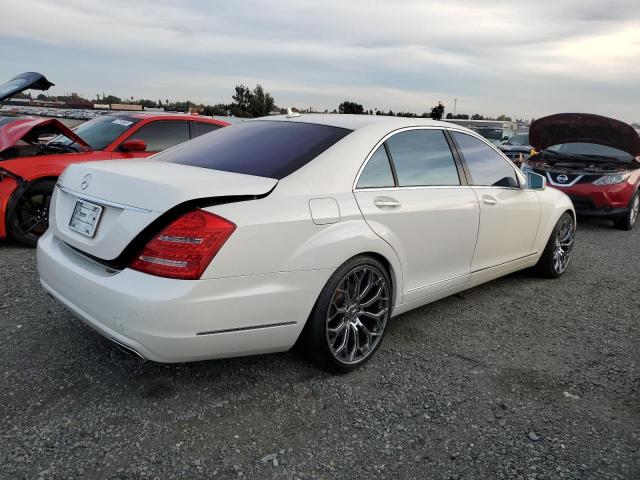 WDDNG7DB8DA502945 - 2013 MERCEDES-BENZ S 550 WHITE photo 3