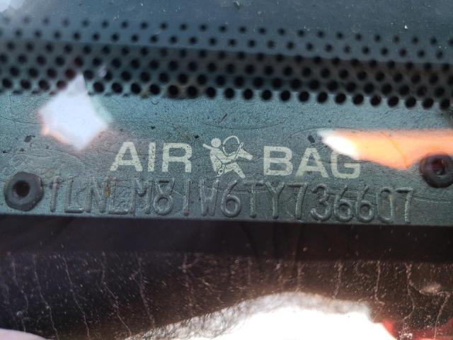 1LNLM81W6TY736607 - 1996 LINCOLN TOWN CAR EXECUTIVE Weiß Foto 12